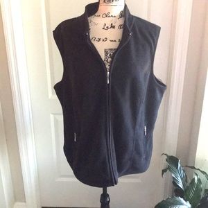 Karen Scott vest